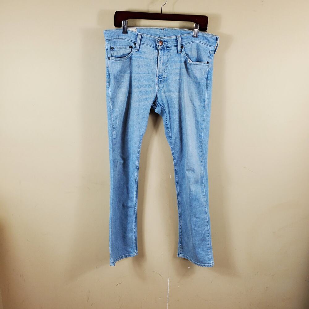 Hollister Slim Straight Light Wash Jeans Size 31x30